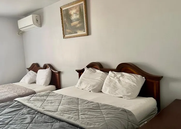 Chinatown Hotel