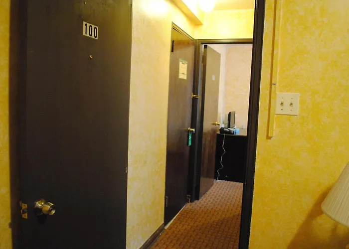 Chinatown Hotel